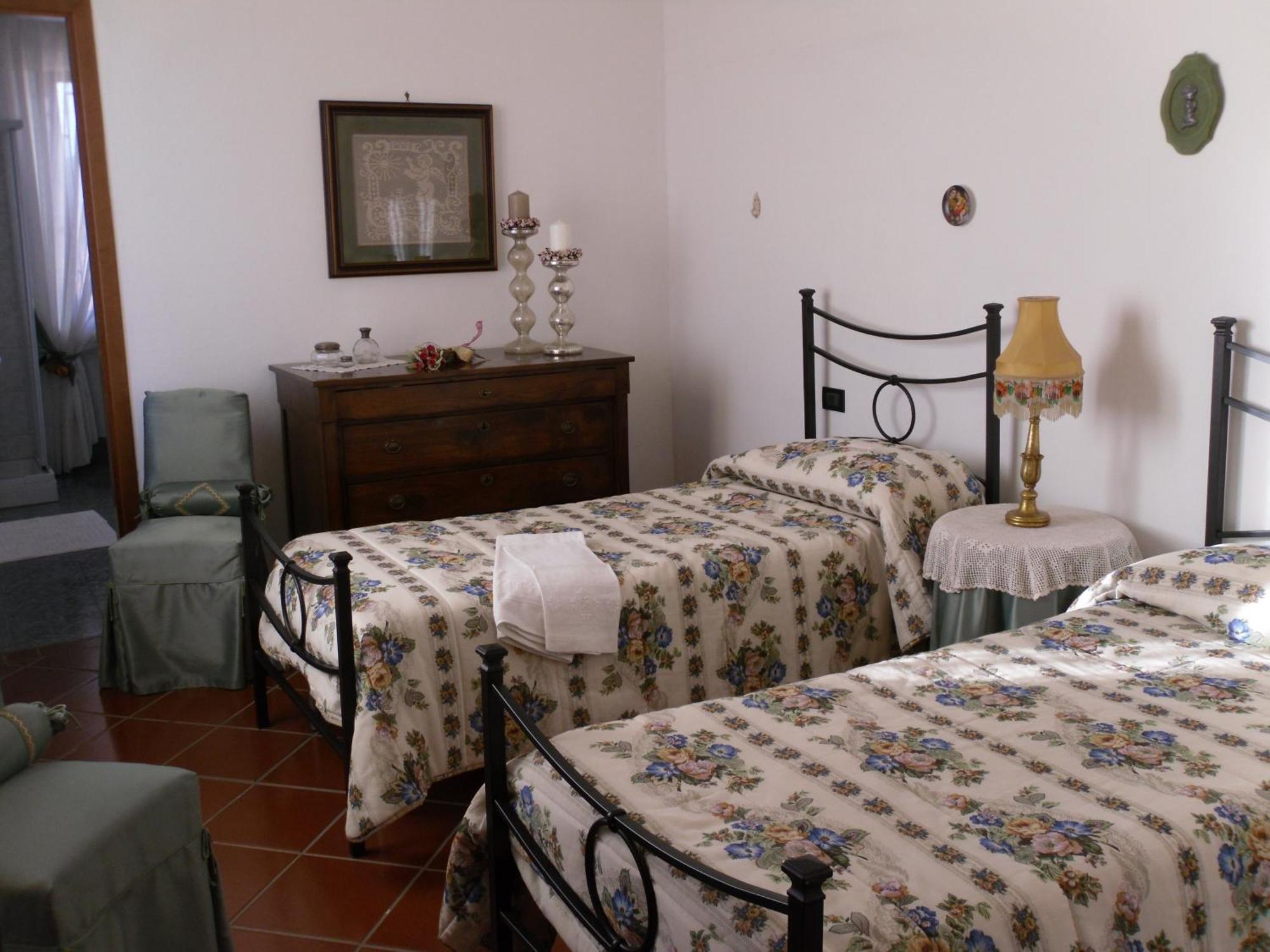 Agriturismo Podere Borgognano 마사마리티마 객실 사진